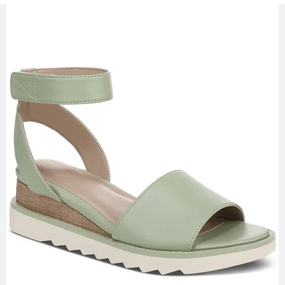 New💚Giani Bernini Women's Constancia Ankle Strap Wedge Sandals- Tender Green
